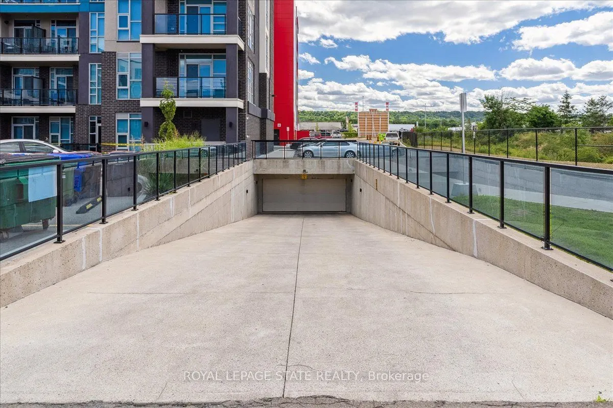 10 Concord Place, #204