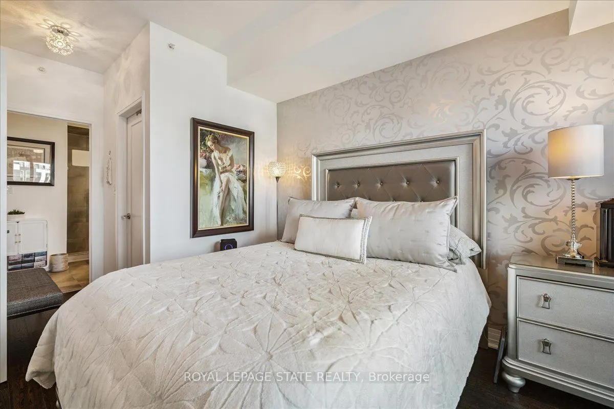 10 Concord Place, #204
