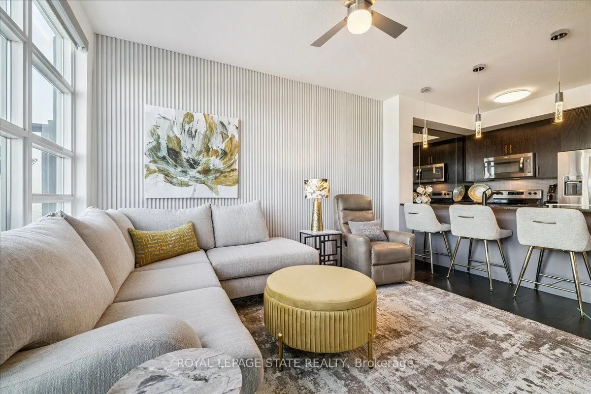 10 Concord Place, #204