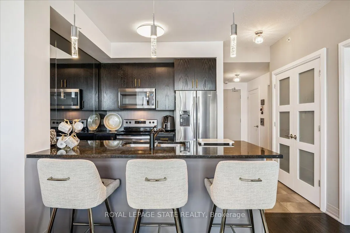 10 Concord Place, #204