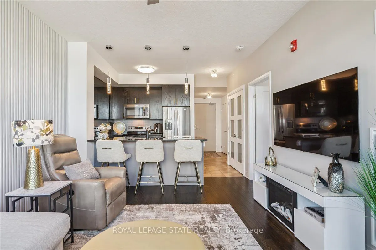 10 Concord Place, #204
