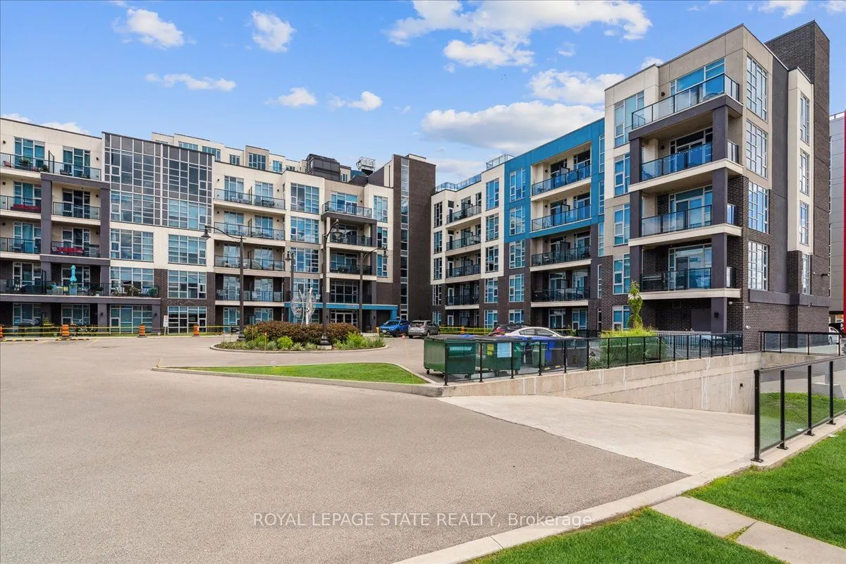 10 Concord Place, #204