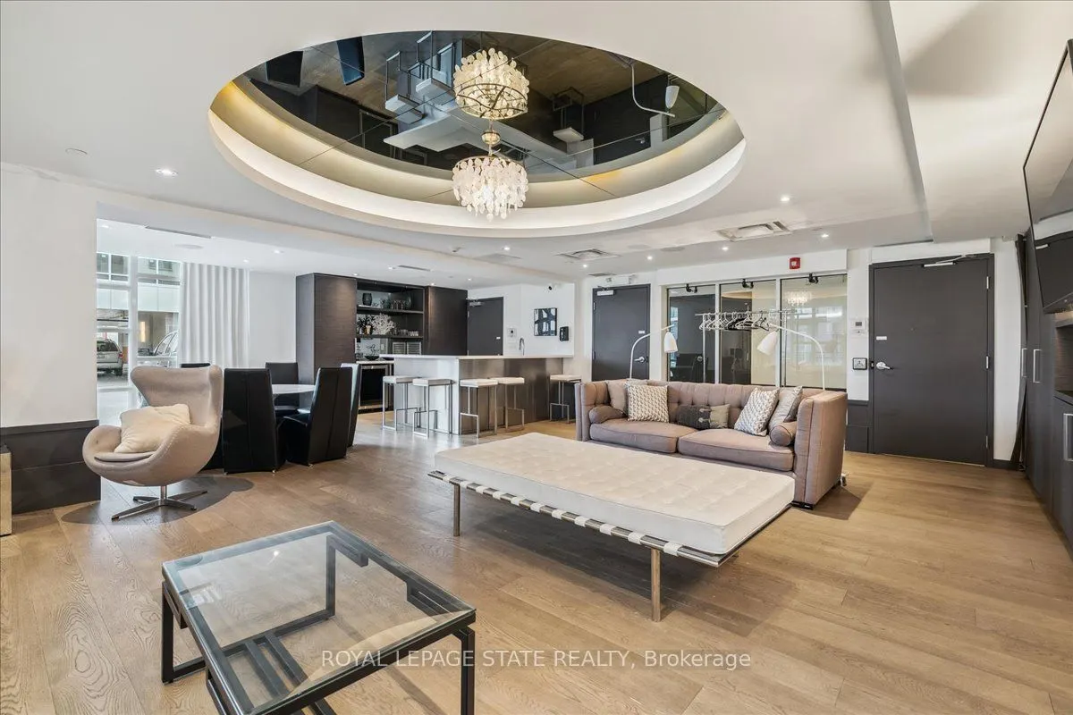 10 Concord Place, #204