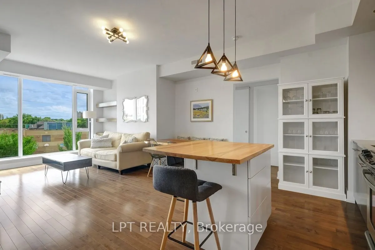360 Patricia Avenue, #520