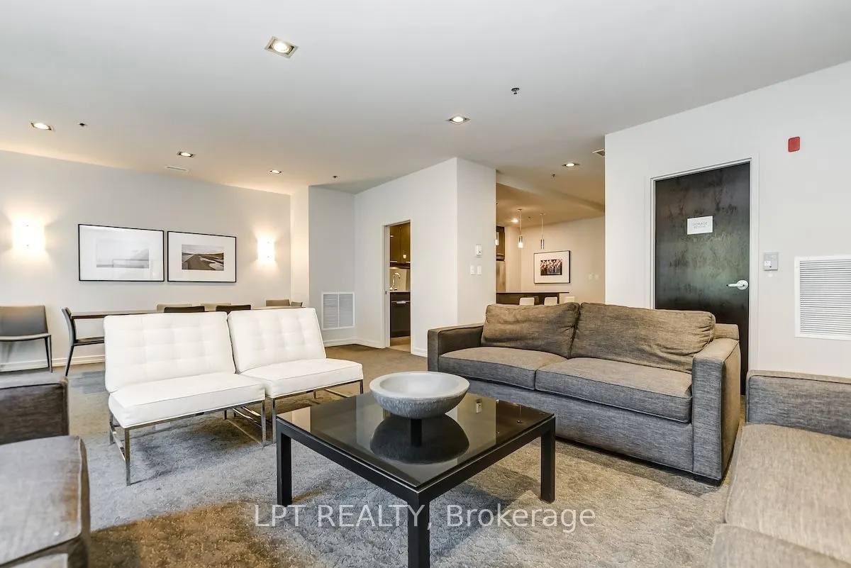360 Patricia Avenue, #520