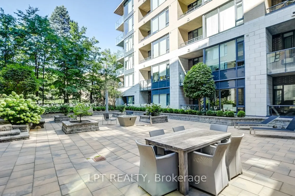360 Patricia Avenue, #520