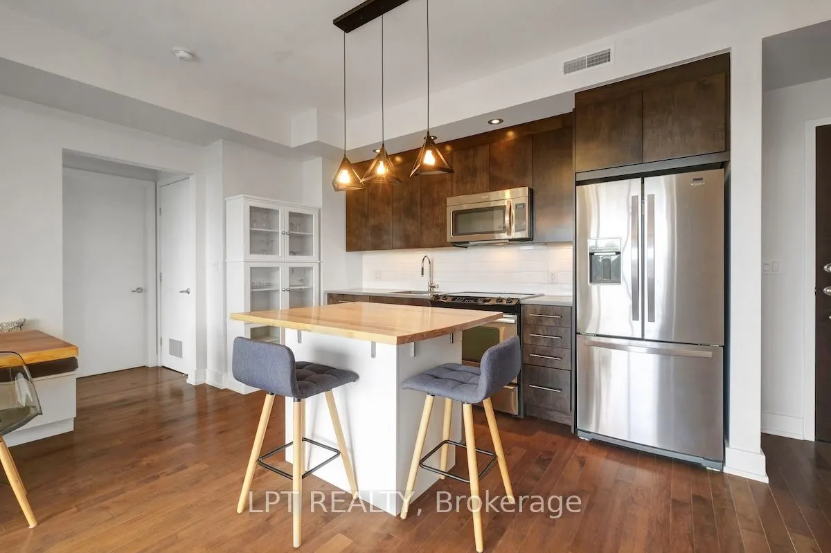 360 Patricia Avenue, #520