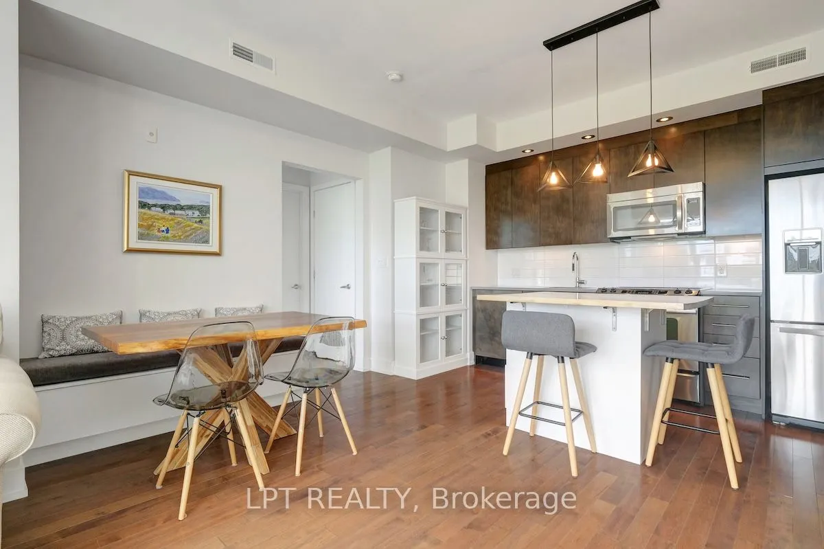 360 Patricia Avenue, #520