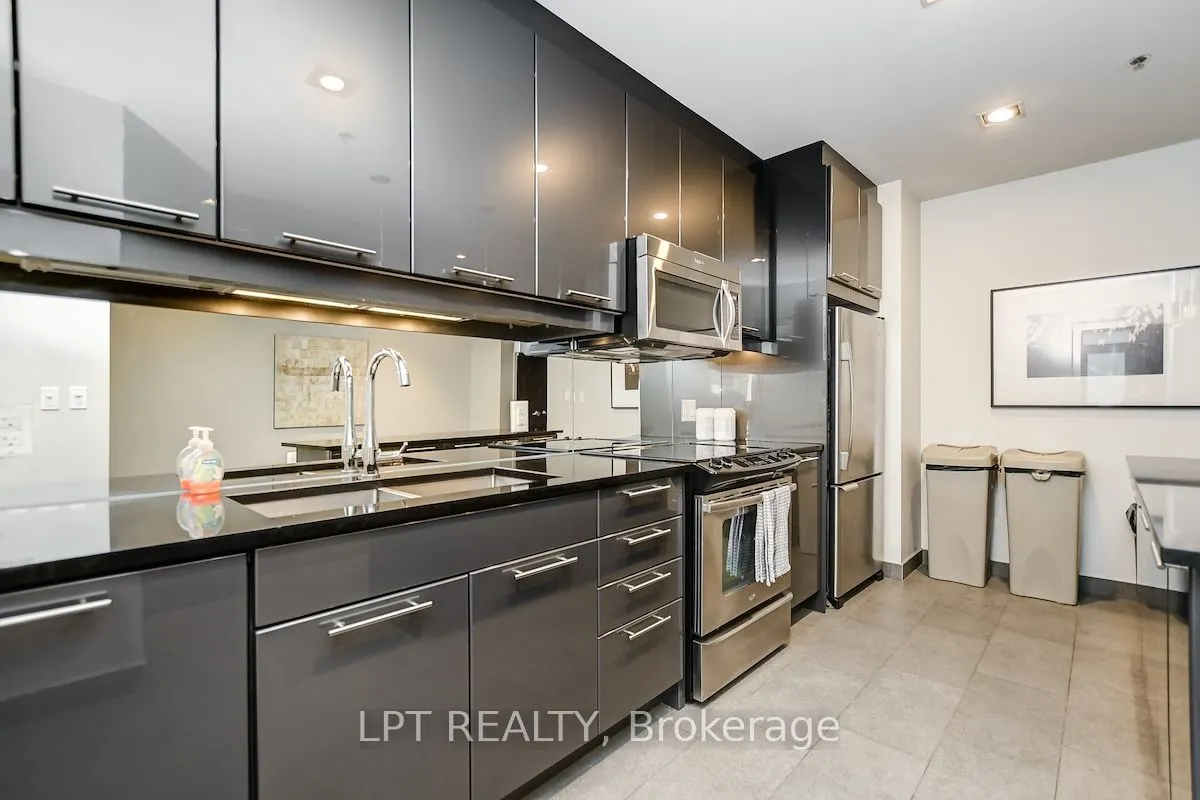 360 Patricia Avenue, #520