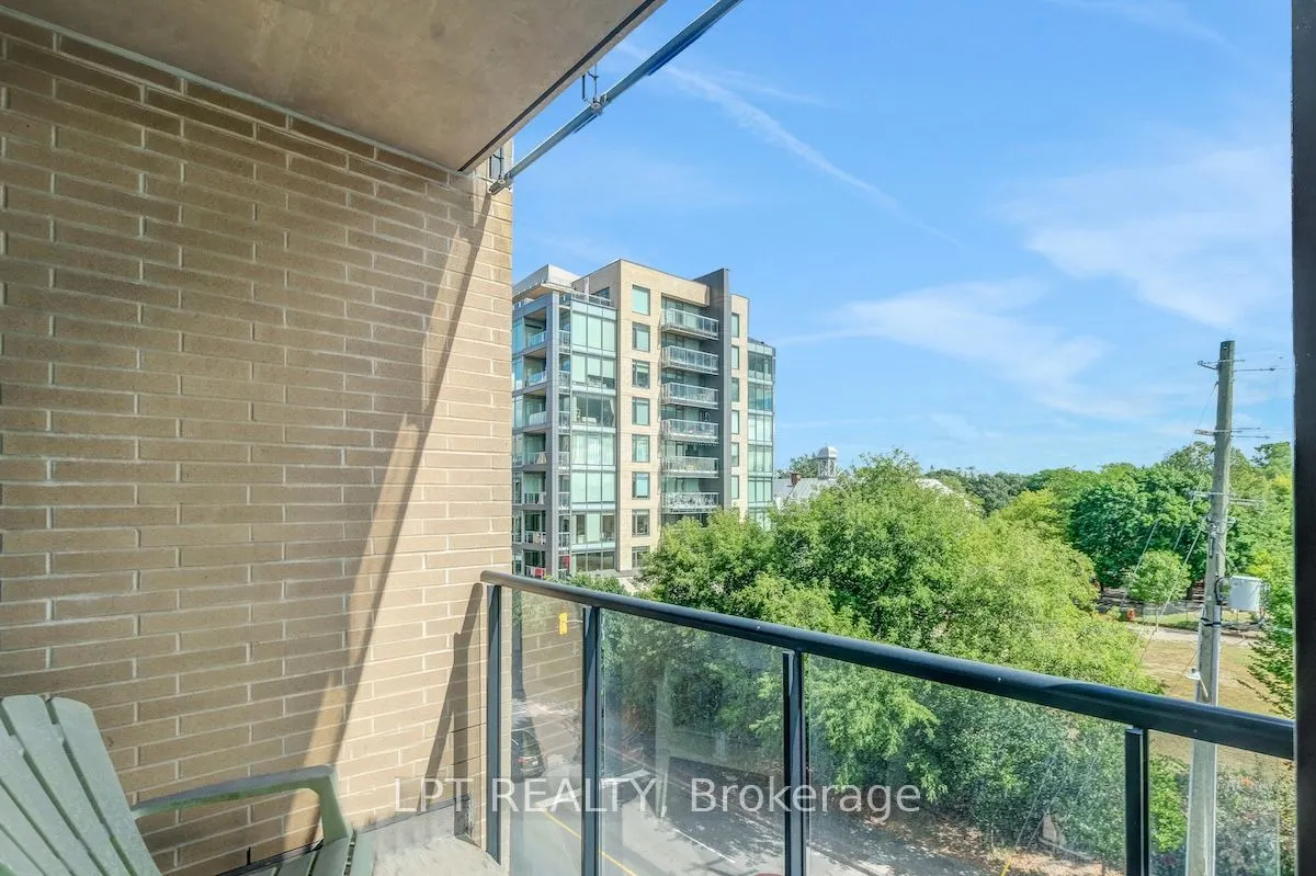 360 Patricia Avenue, #520