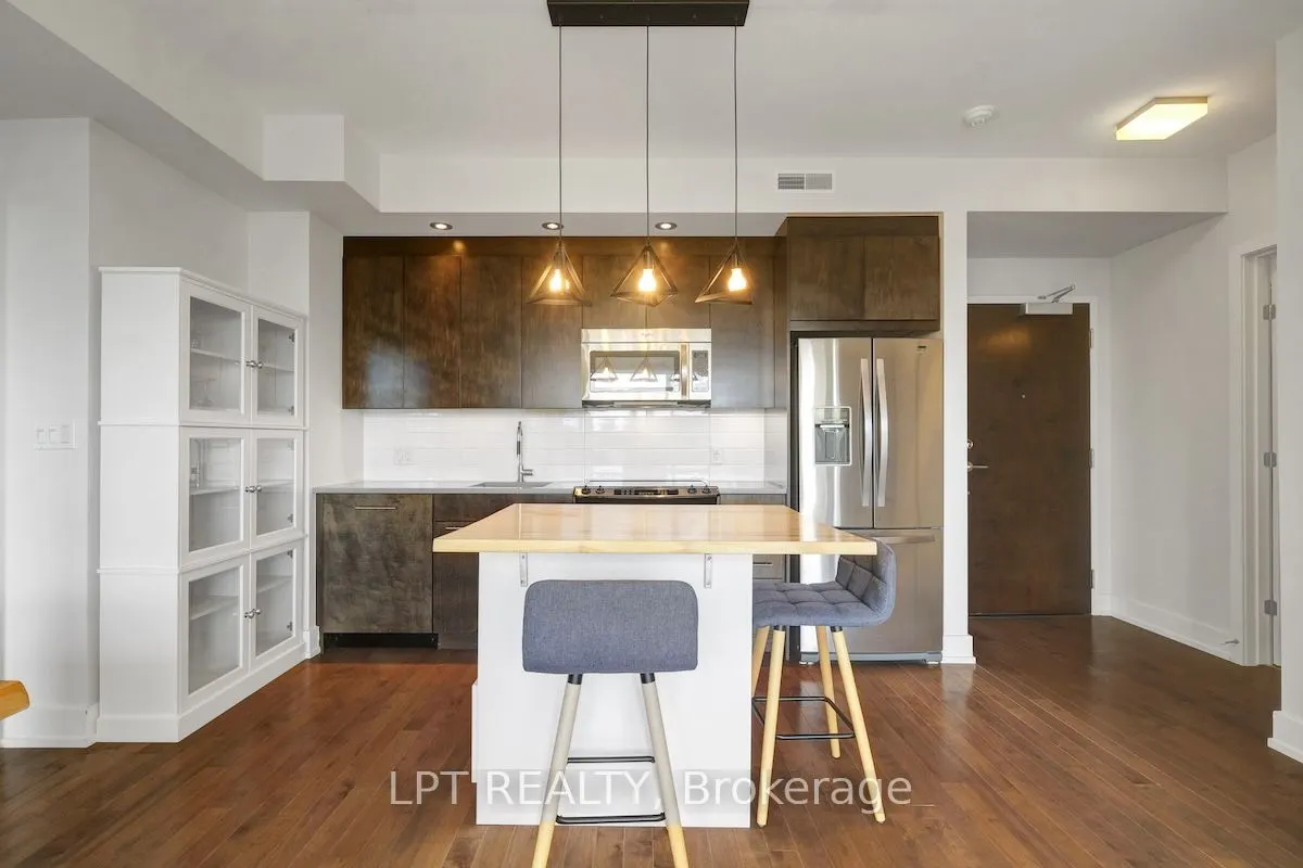 360 Patricia Avenue, #520