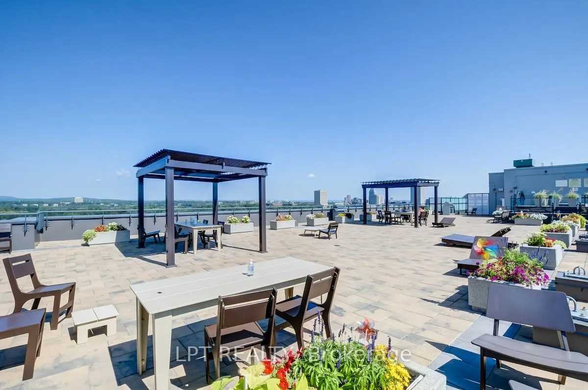 360 Patricia Avenue, #520