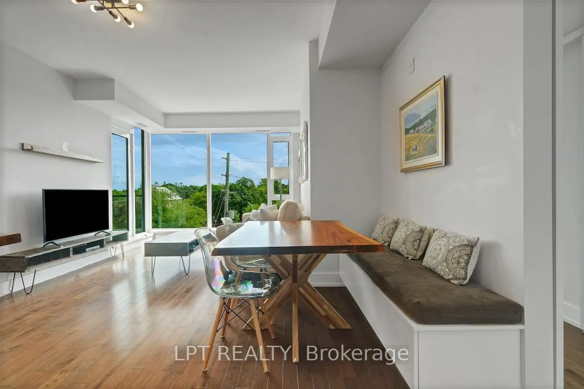 360 Patricia Avenue, #520
