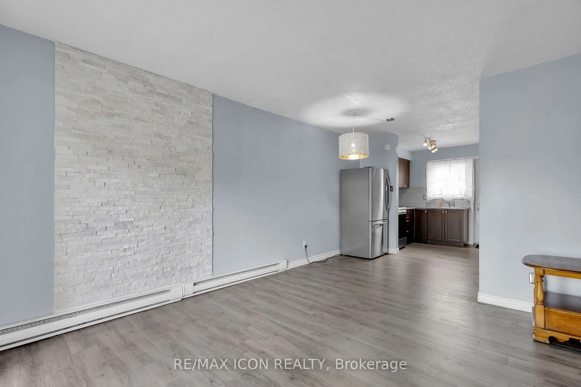 1090 Kipps Lane, #106