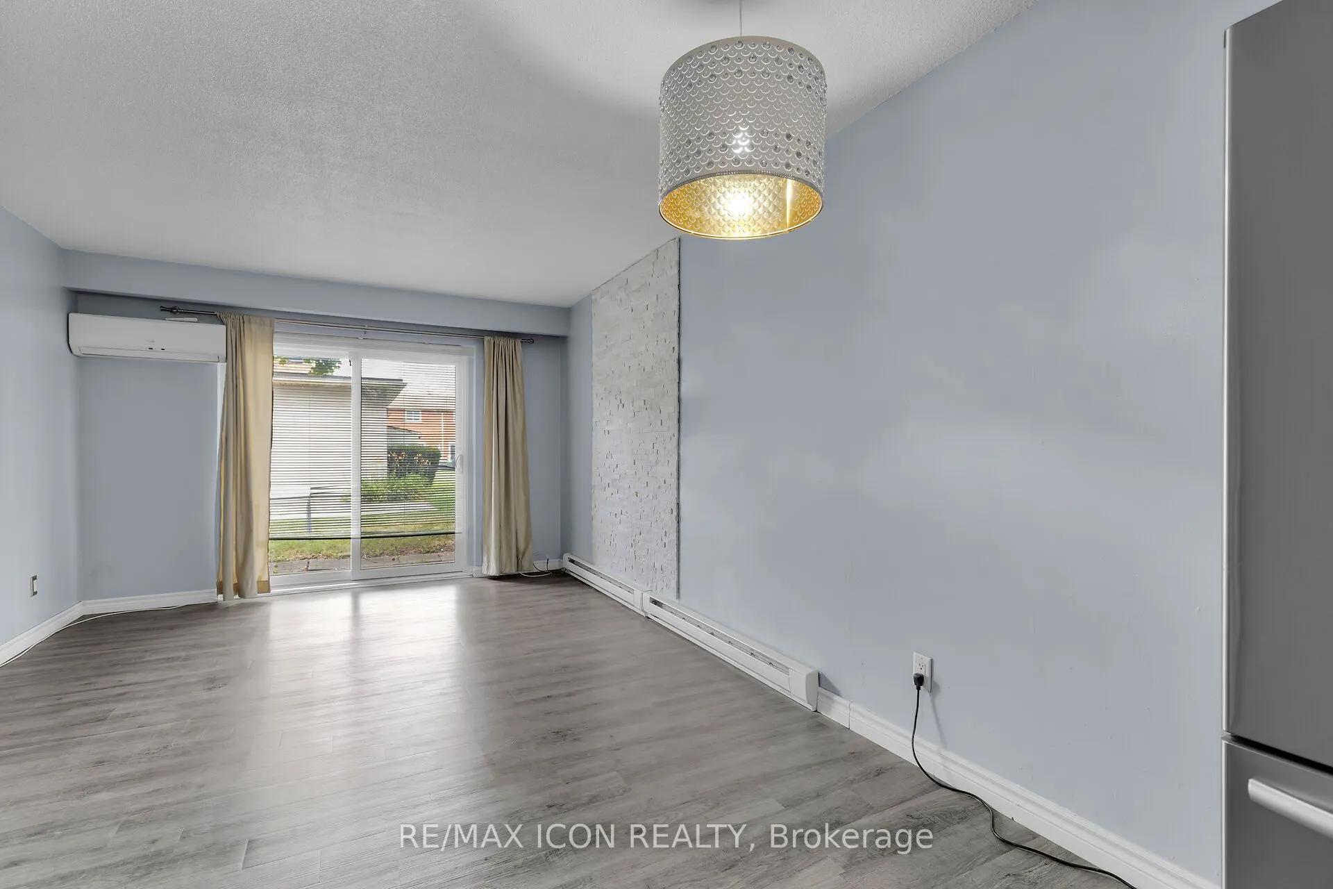 1090 Kipps Lane, #106