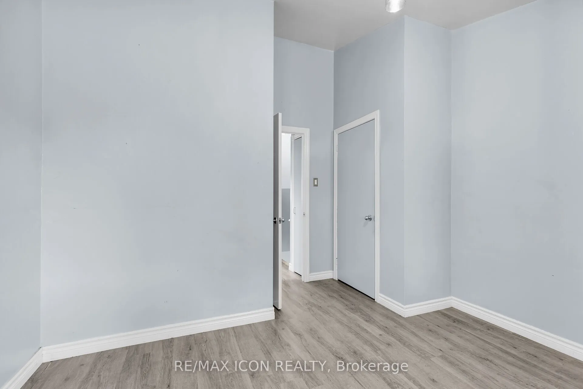 1090 Kipps Lane, #106
