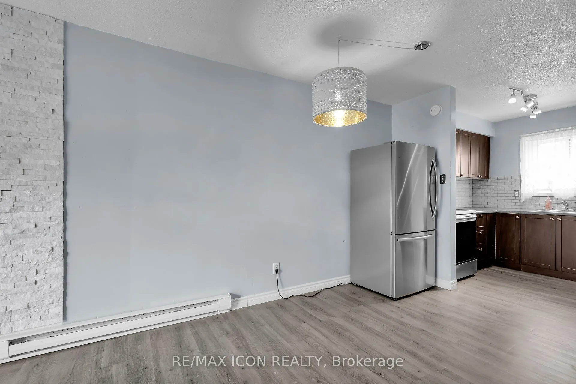 1090 Kipps Lane, #106