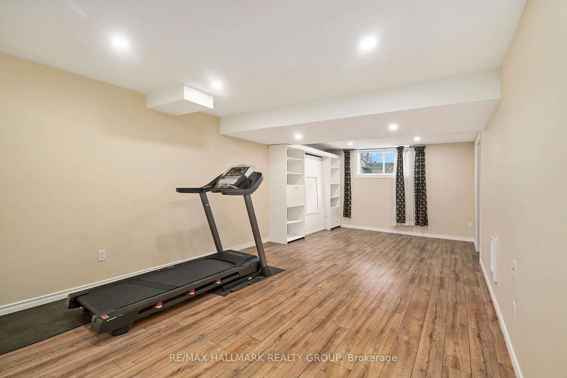 470 Frank Cauley Way