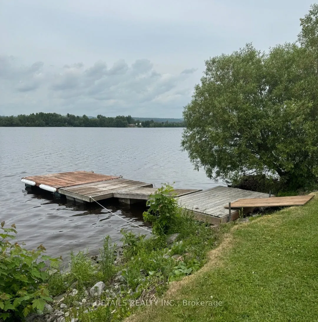 899 Concession 1 Road