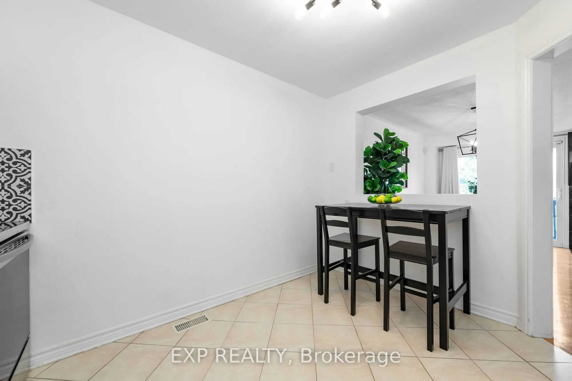 629 Brome Crescent