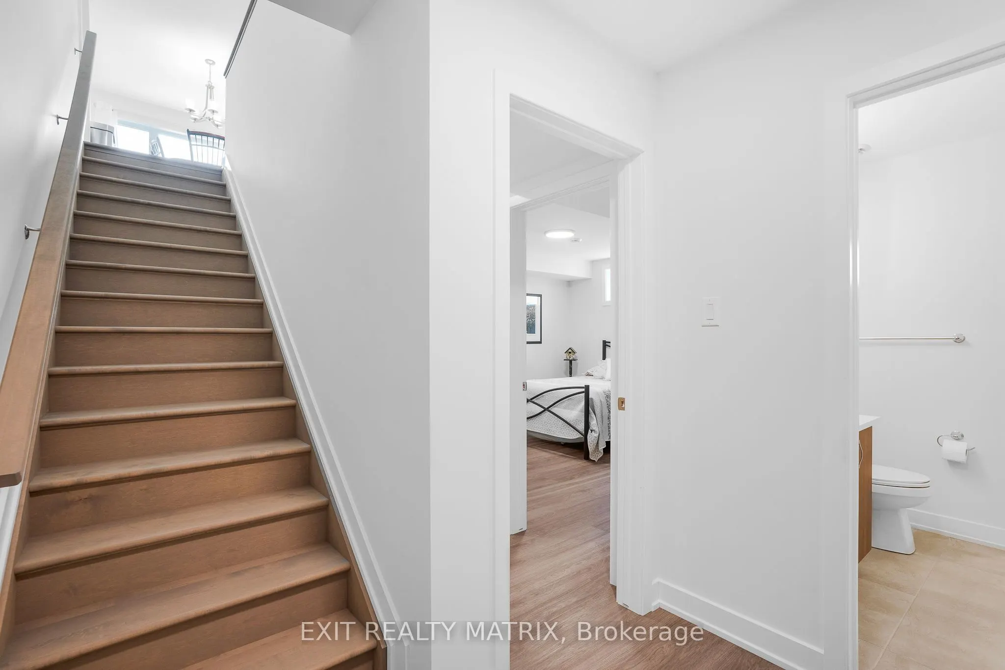 521 Barrage Street