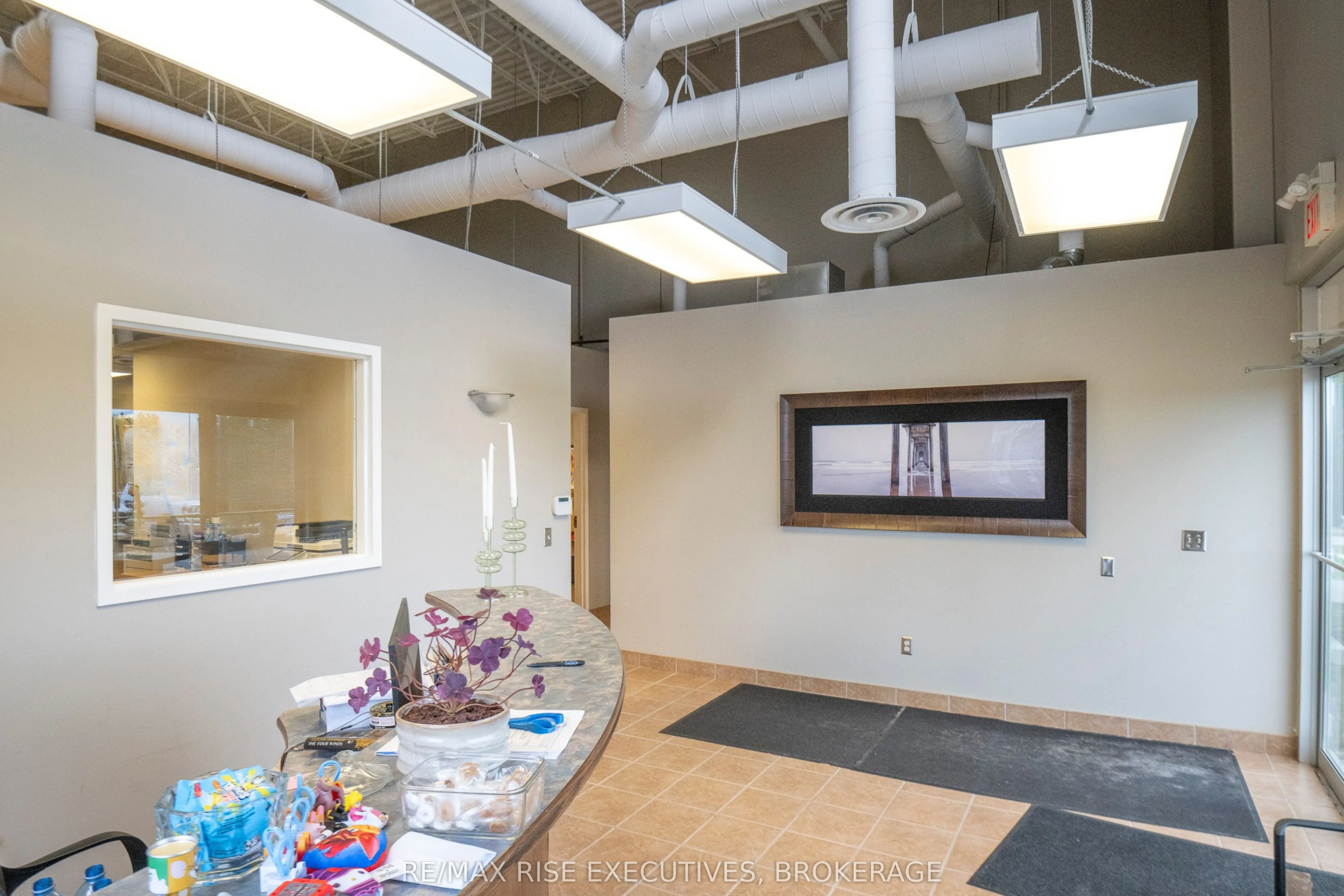 1225 Gardiners Road, #105