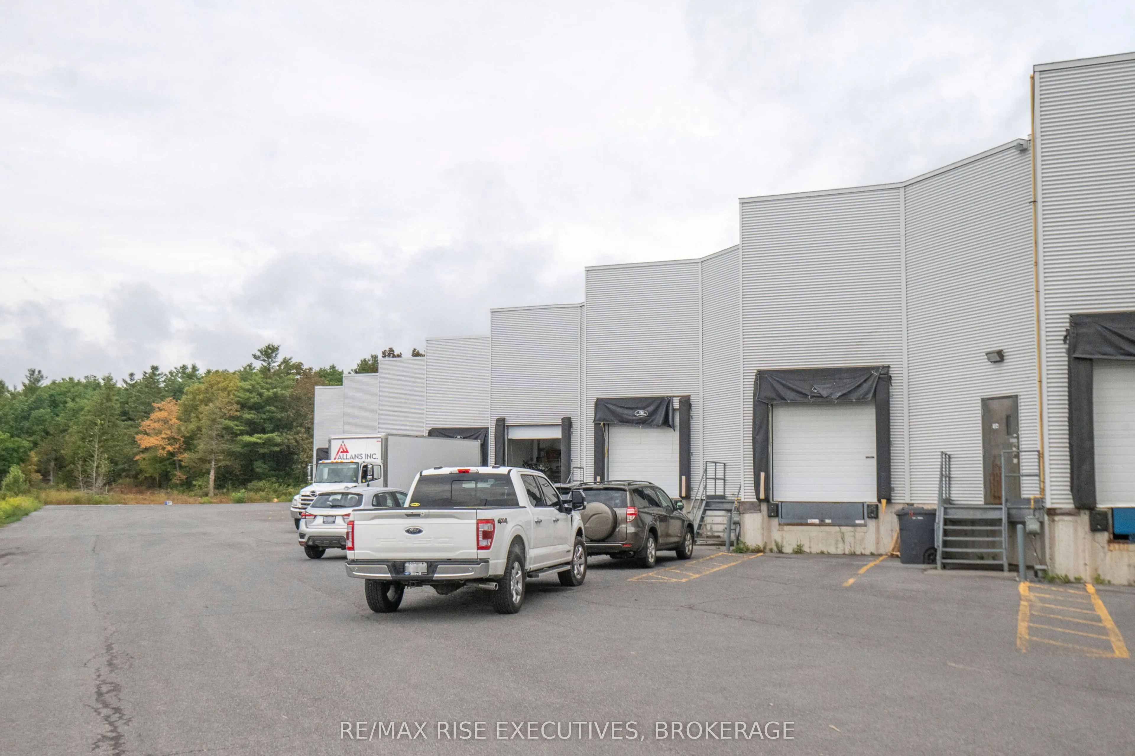 1225 Gardiners Road, #105