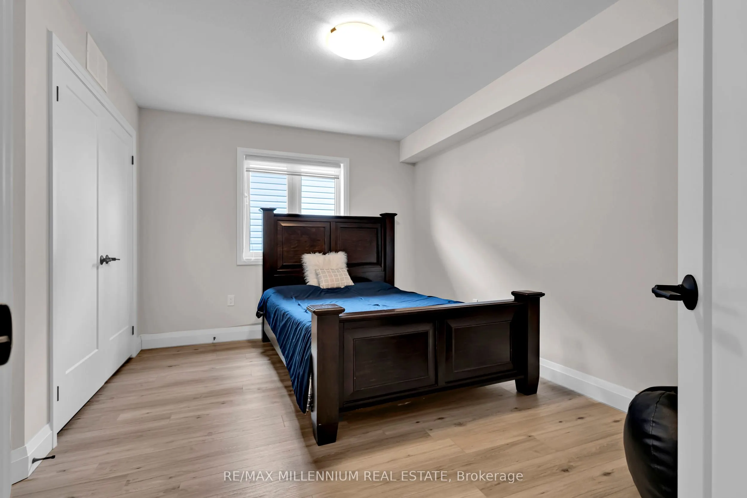 11 Tindall Crescent S