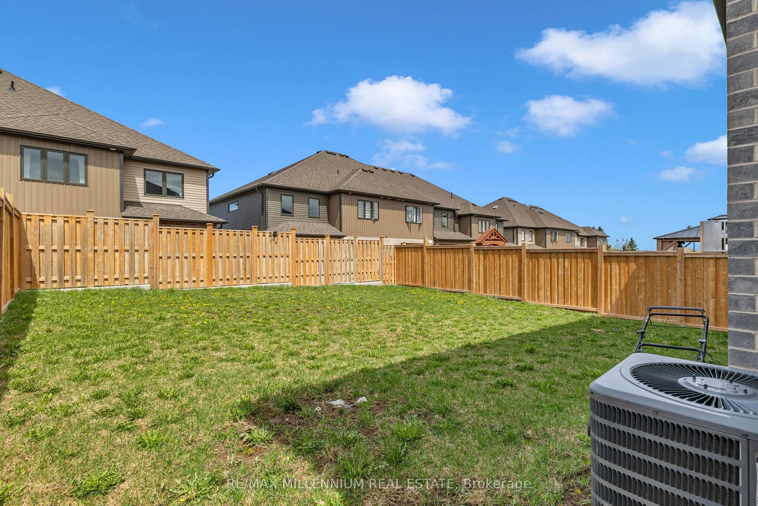 11 Tindall Crescent S