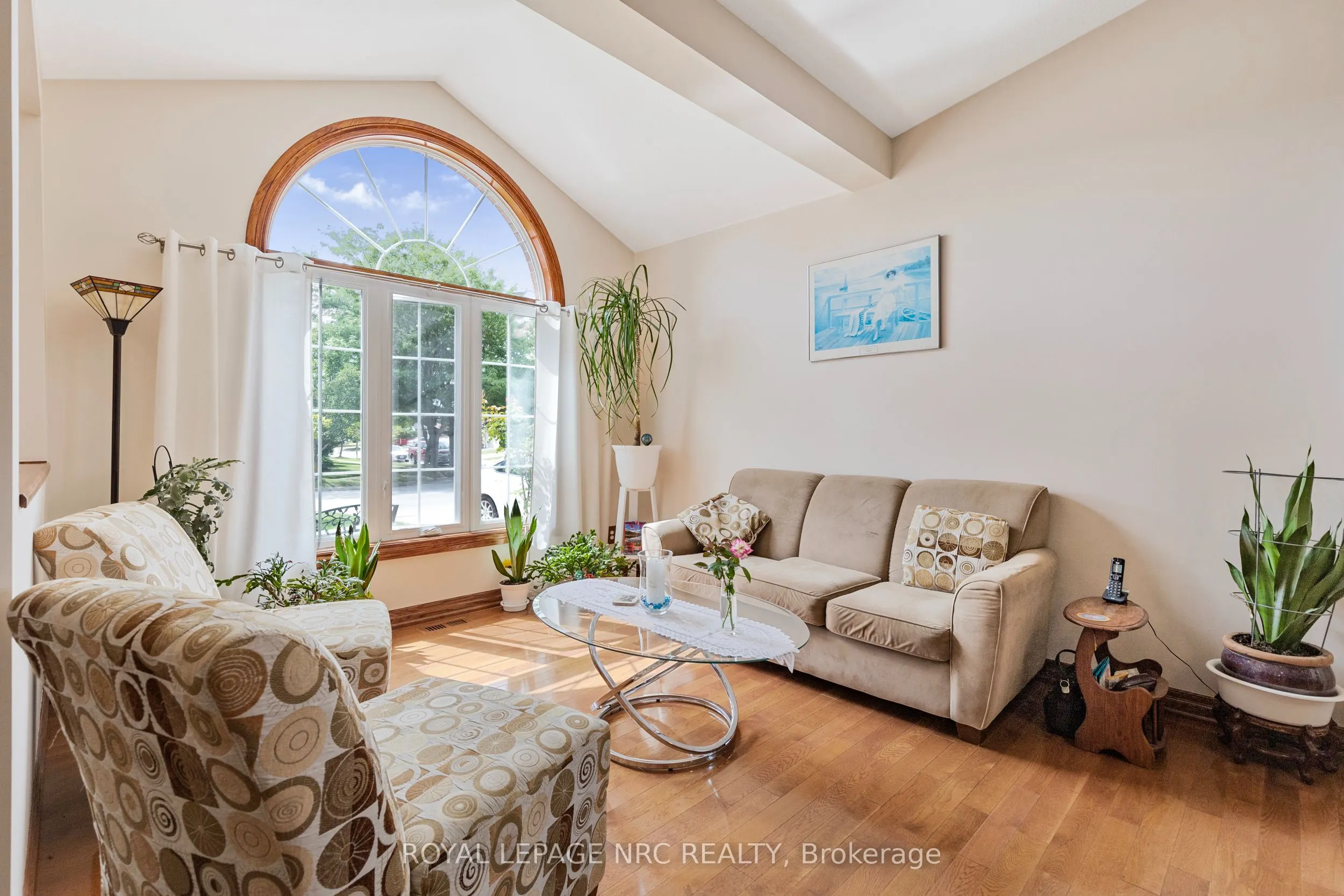 46 Foxhill Crescent