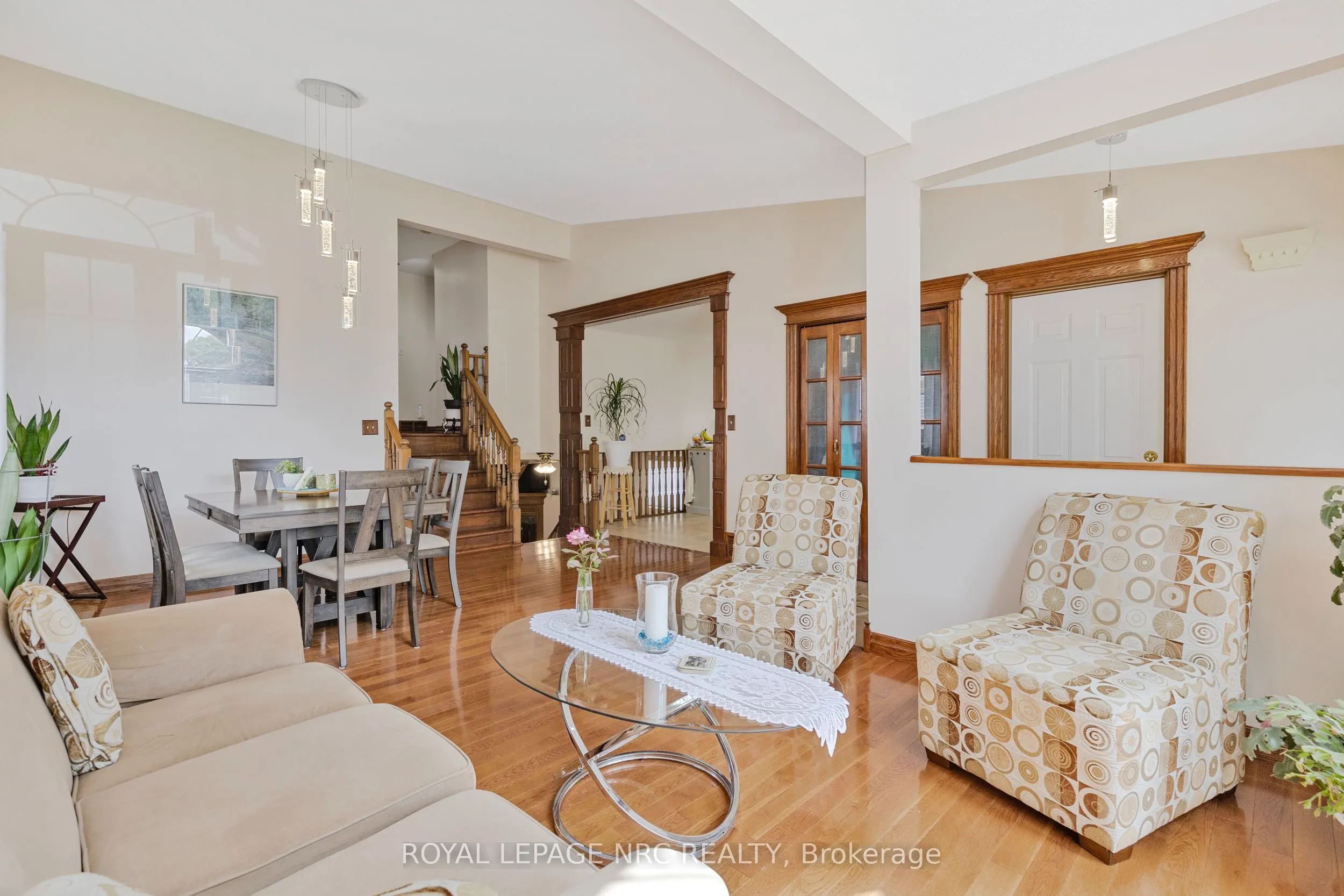 46 Foxhill Crescent