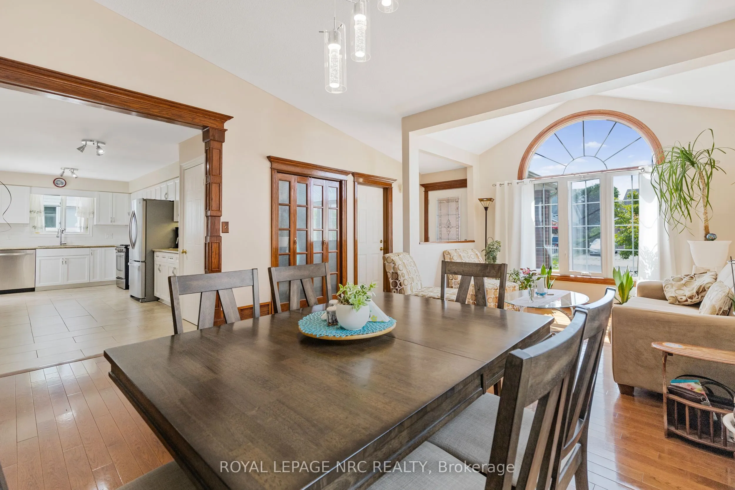 46 Foxhill Crescent