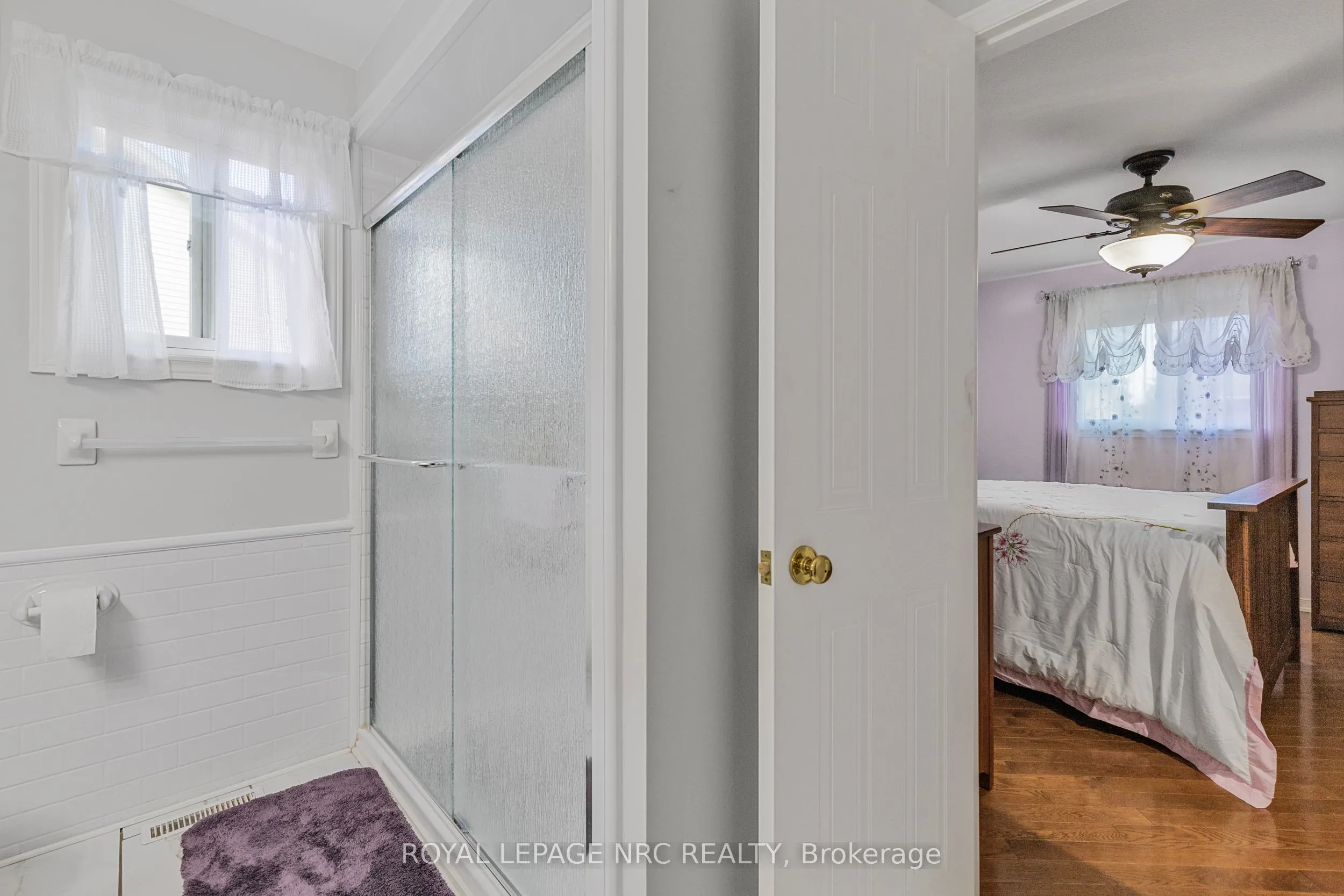 46 Foxhill Crescent
