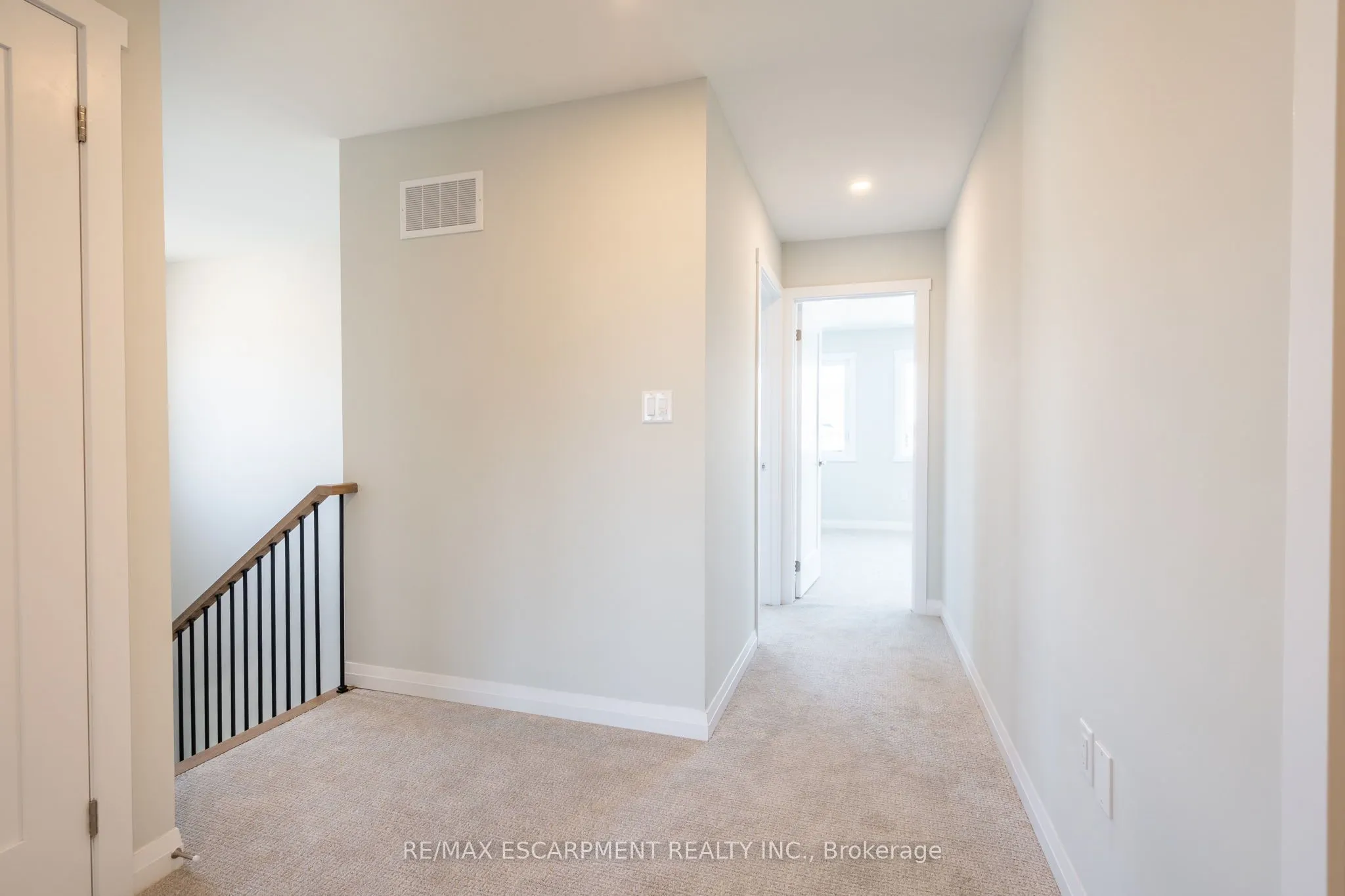 239 LORMONT Boulevard