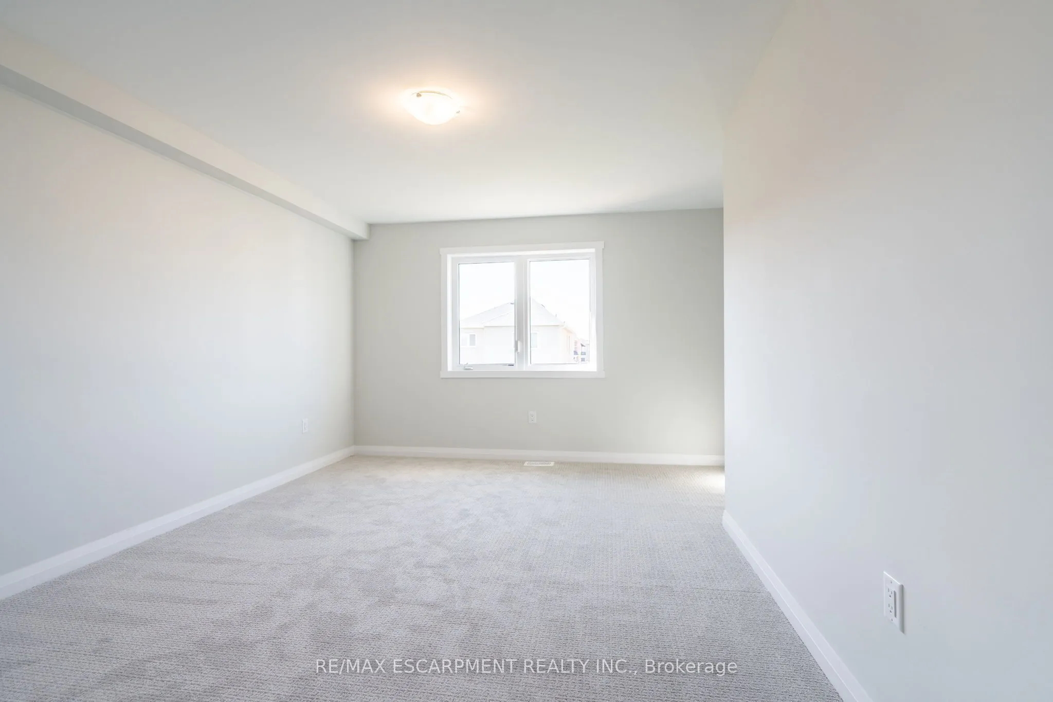 239 LORMONT Boulevard