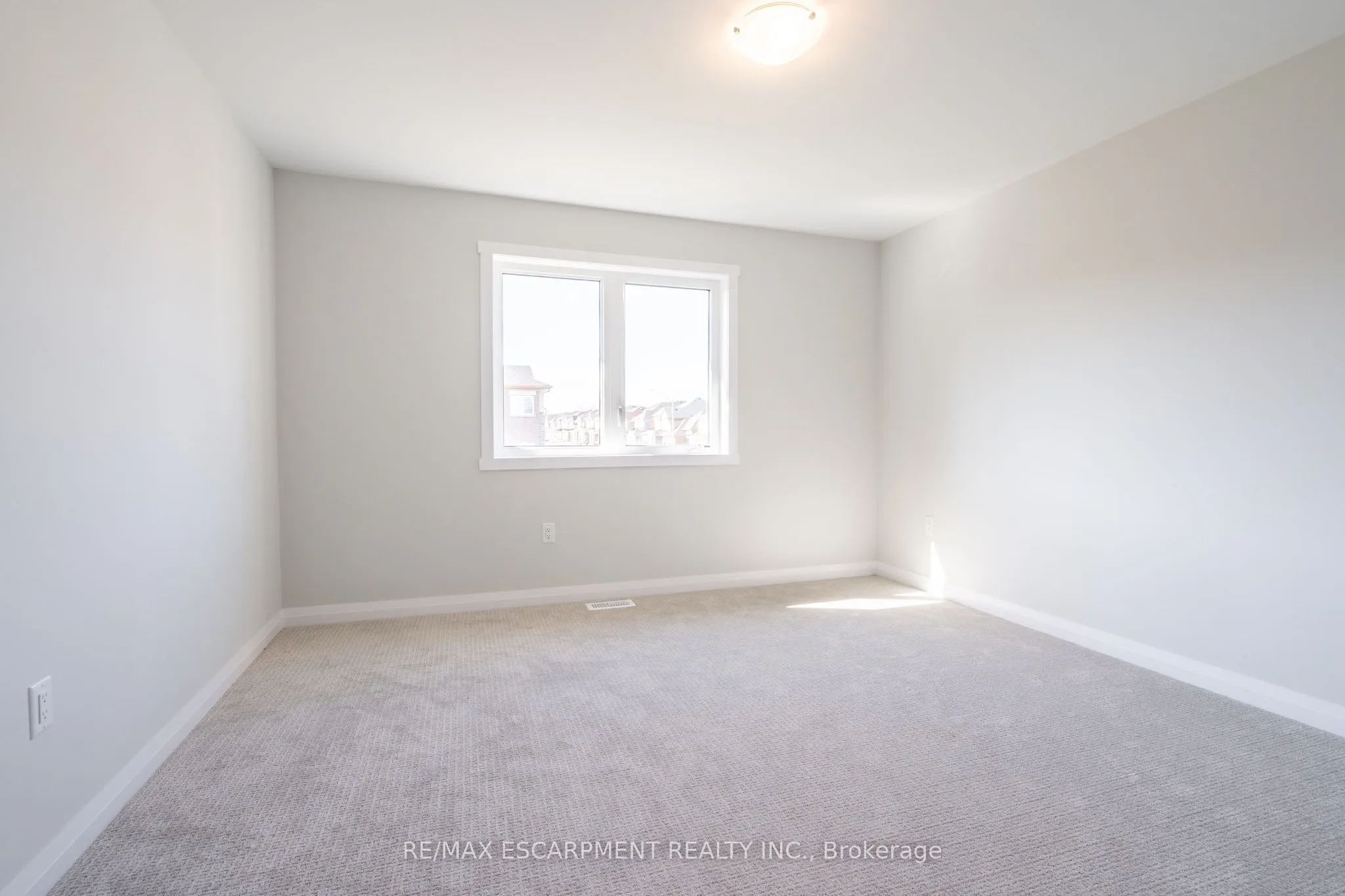 239 LORMONT Boulevard
