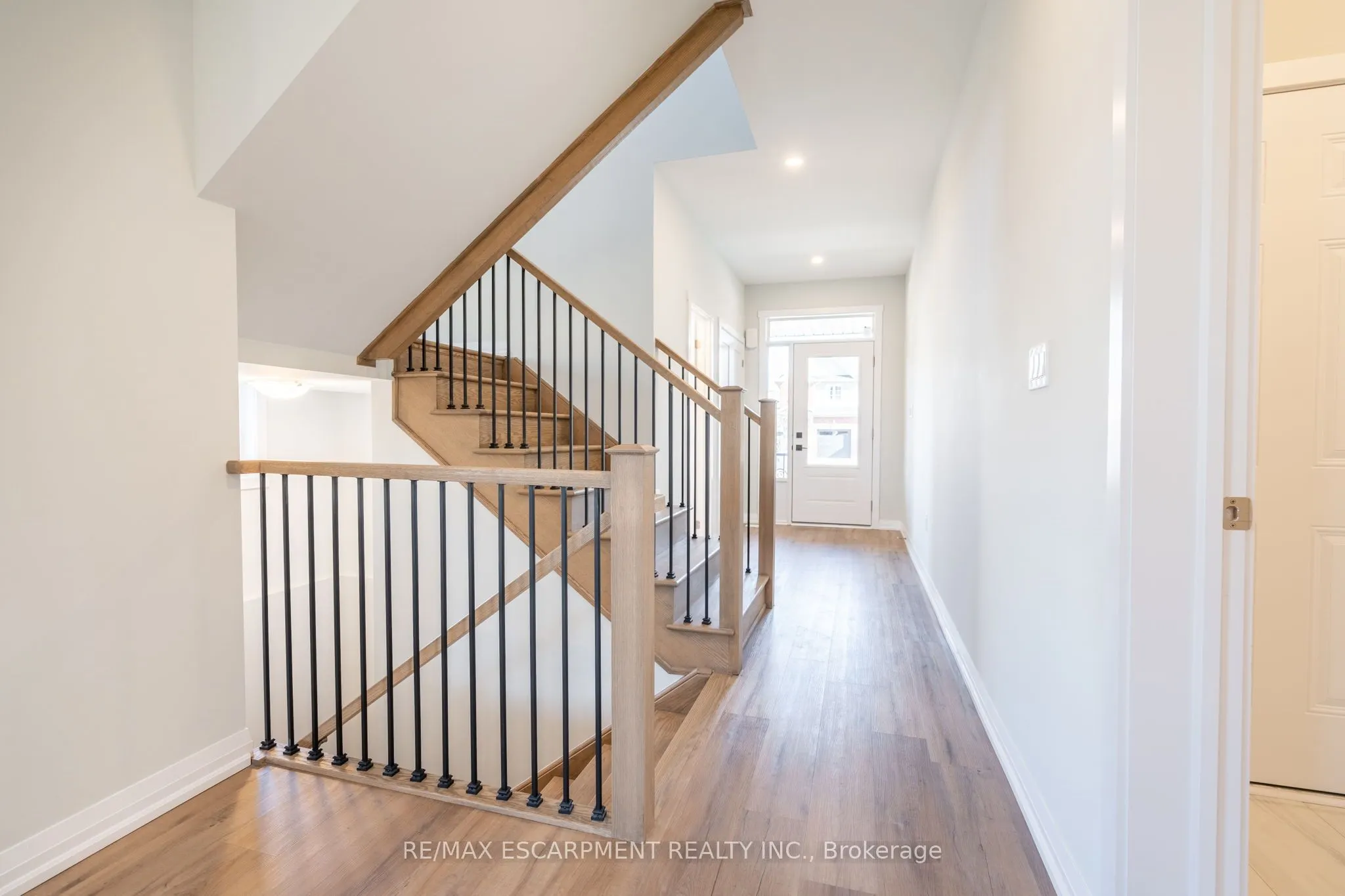 239 LORMONT Boulevard