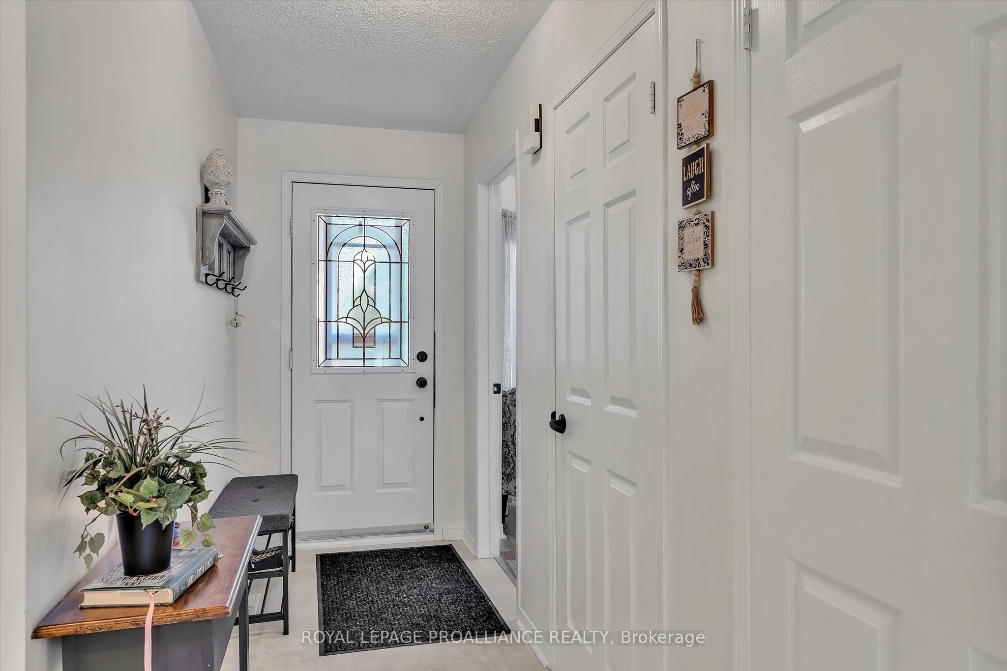 1269 Eagle Crescent