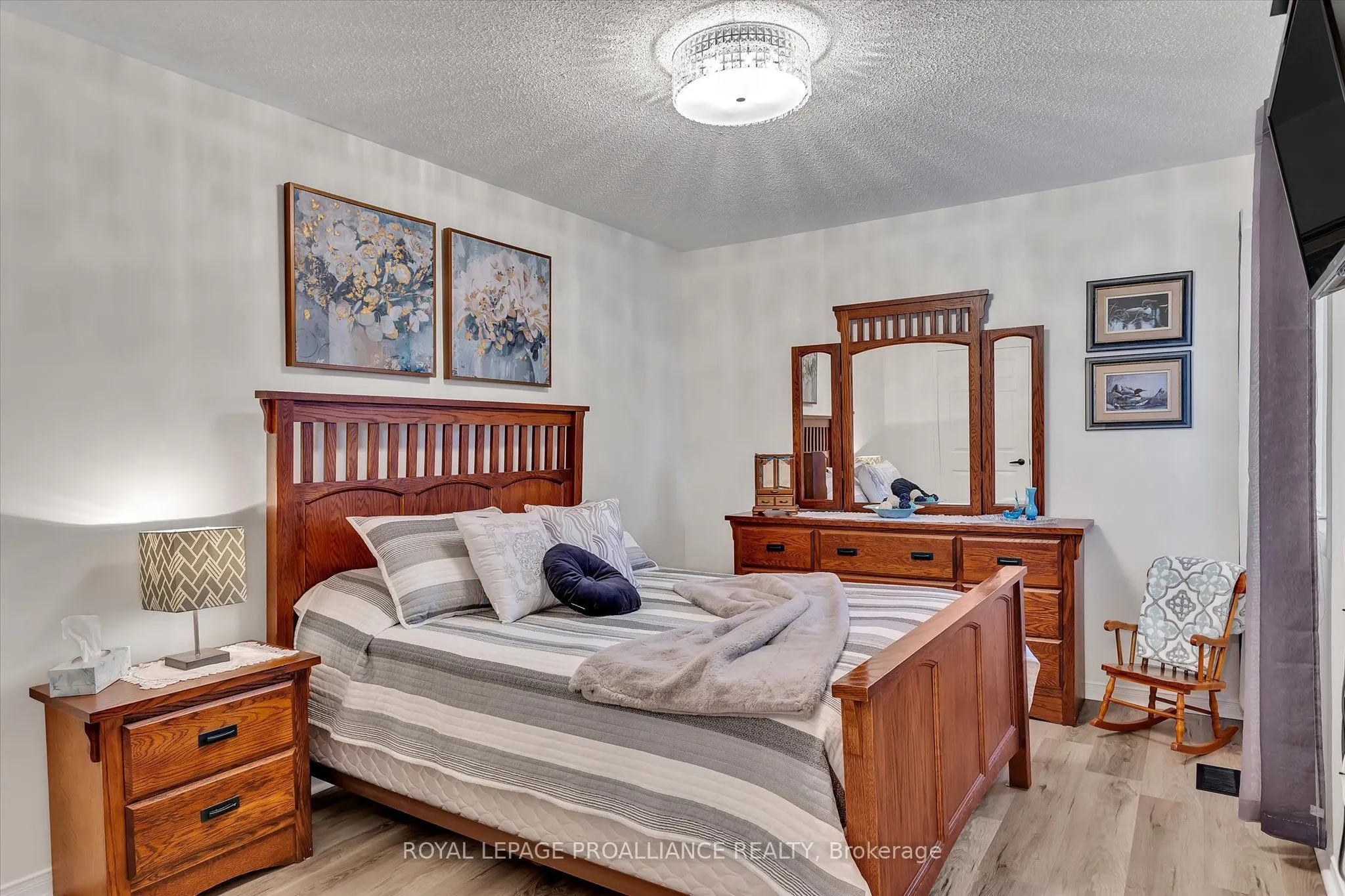 1269 Eagle Crescent