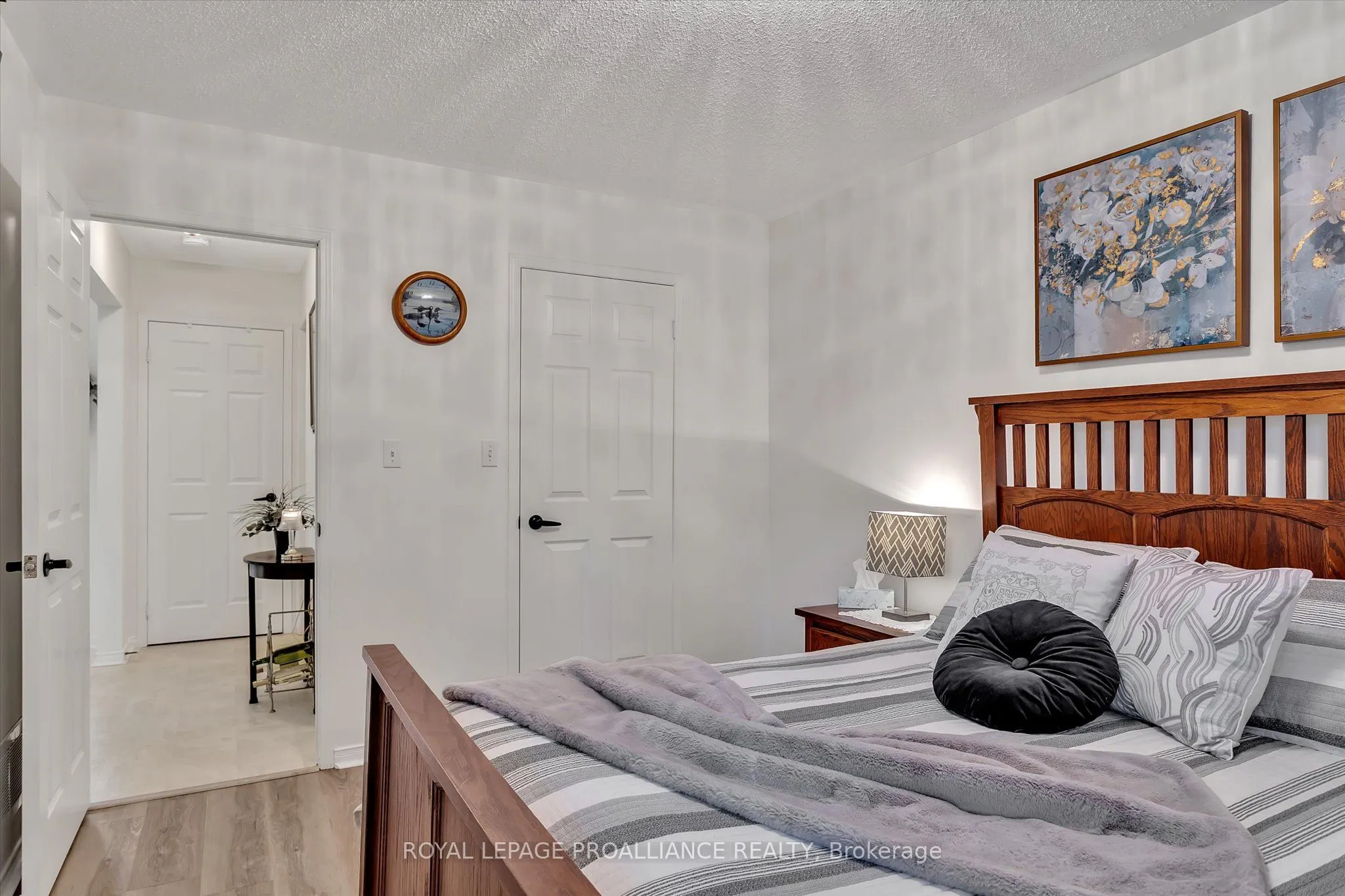 1269 Eagle Crescent