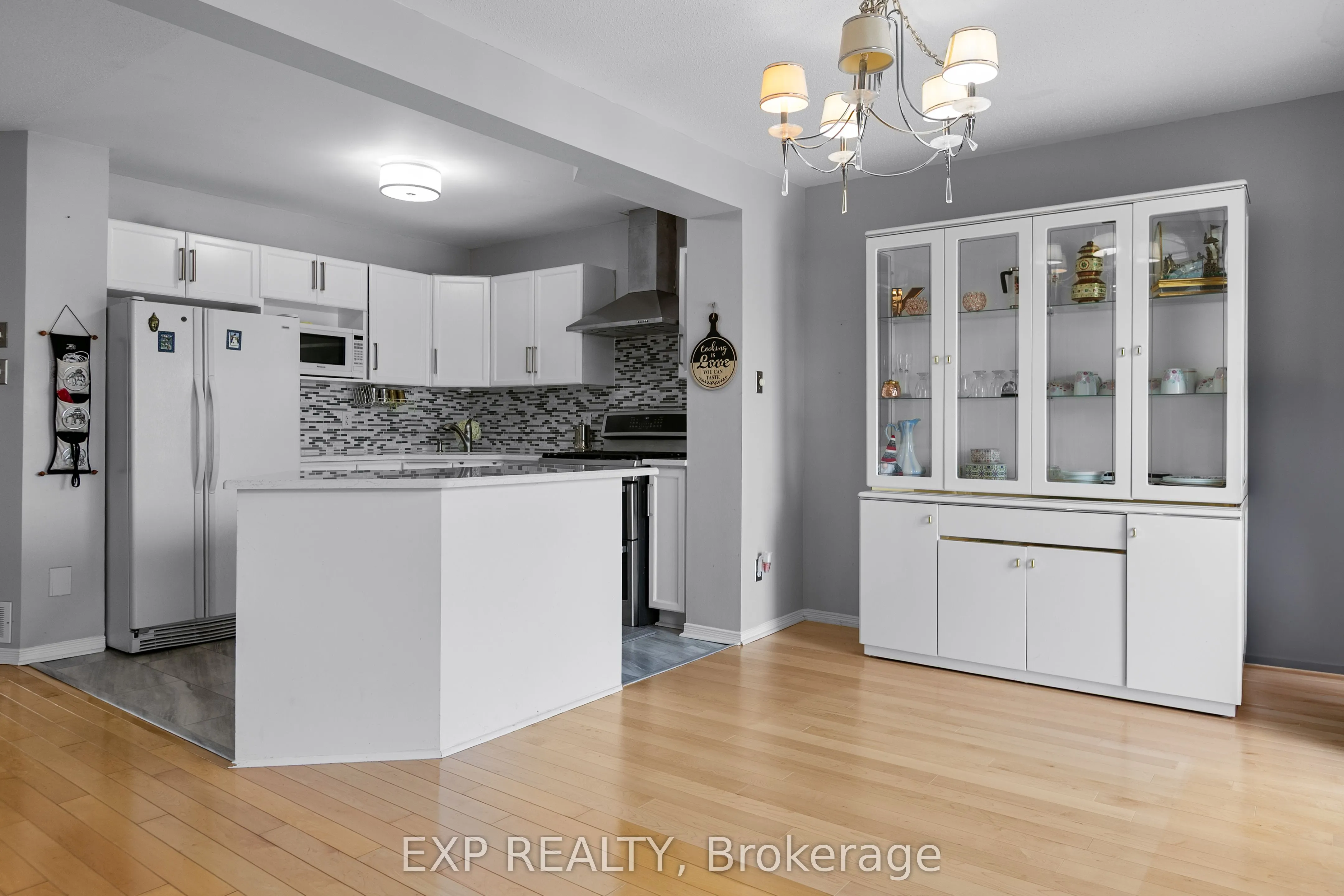 196 Daventry Crescent