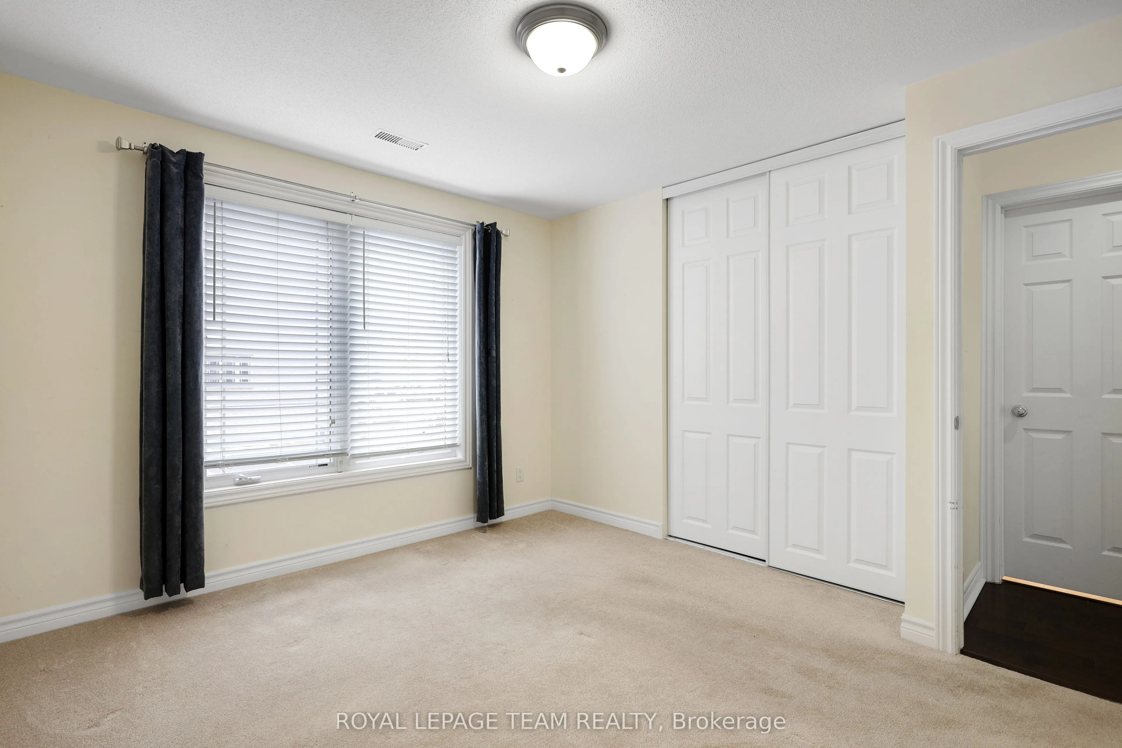 385 Paseo Private, #4