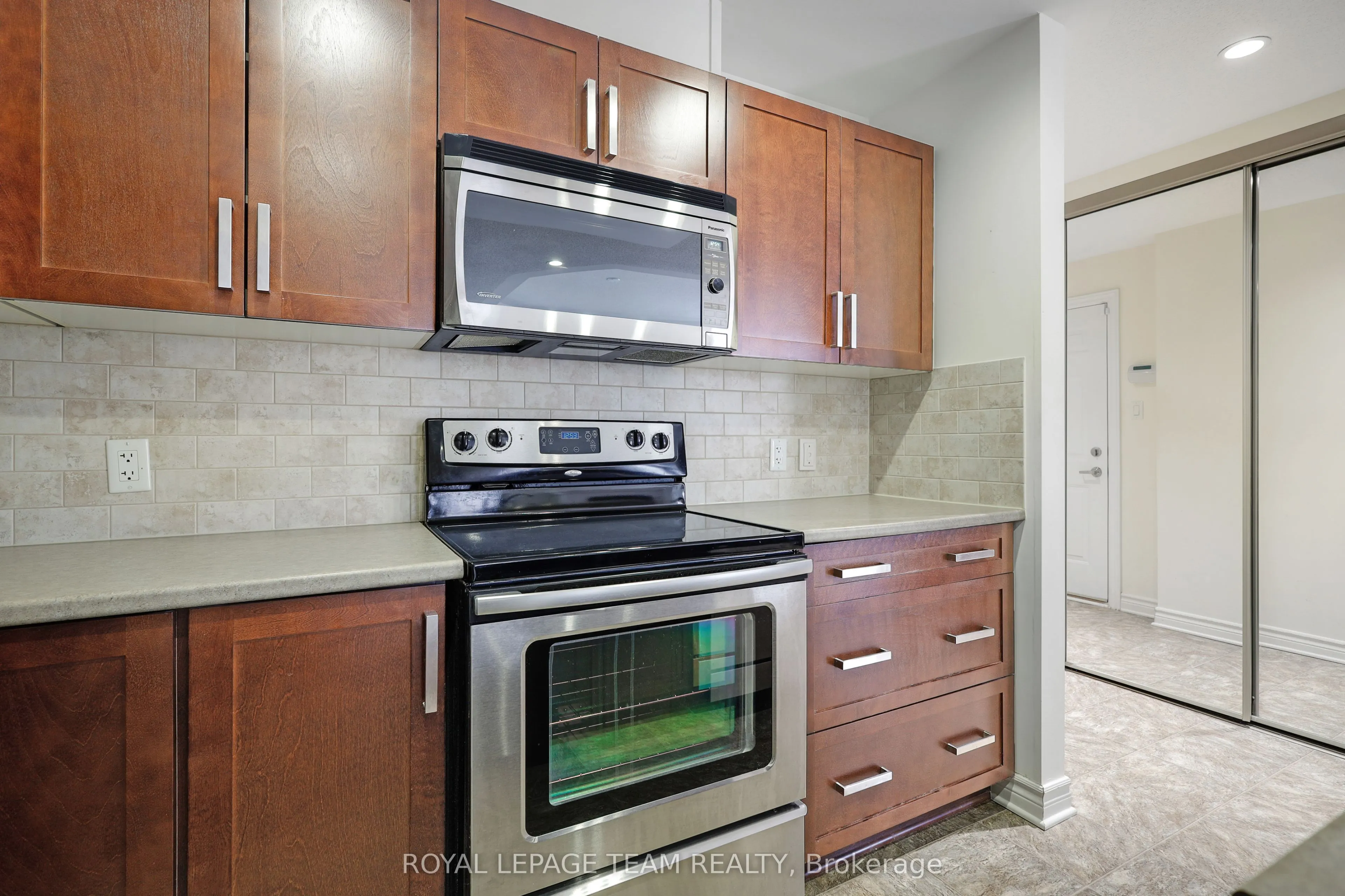 385 Paseo Private, #4