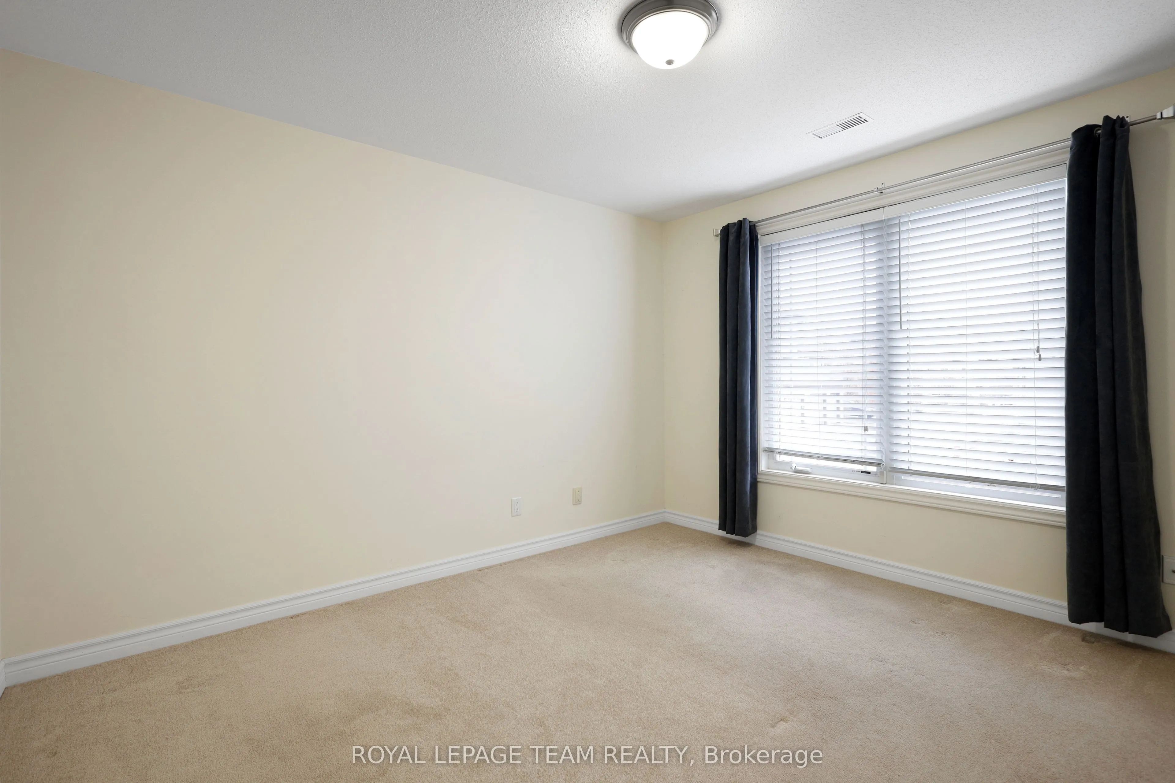 385 Paseo Private, #4