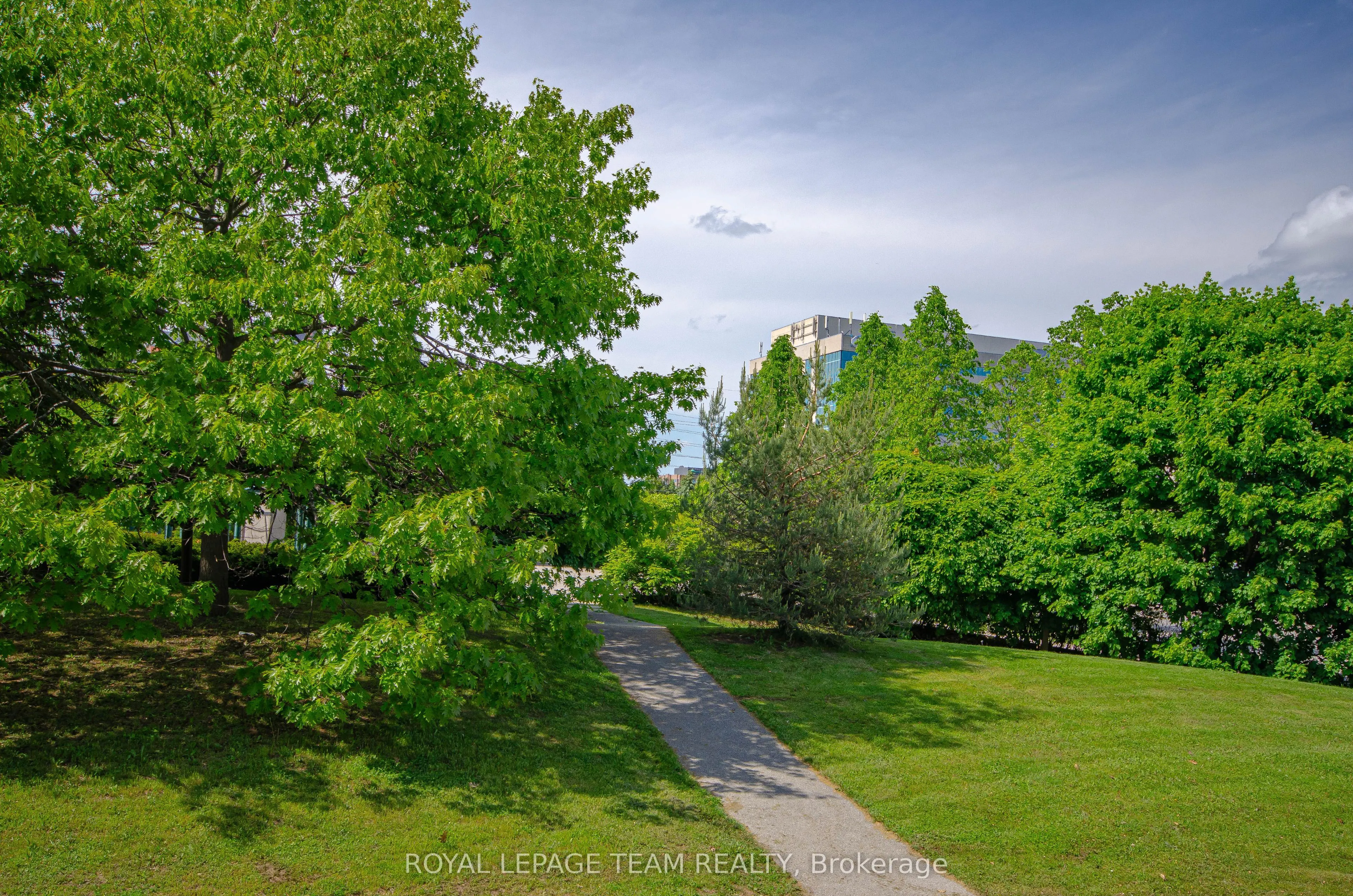 385 Paseo Private, #4