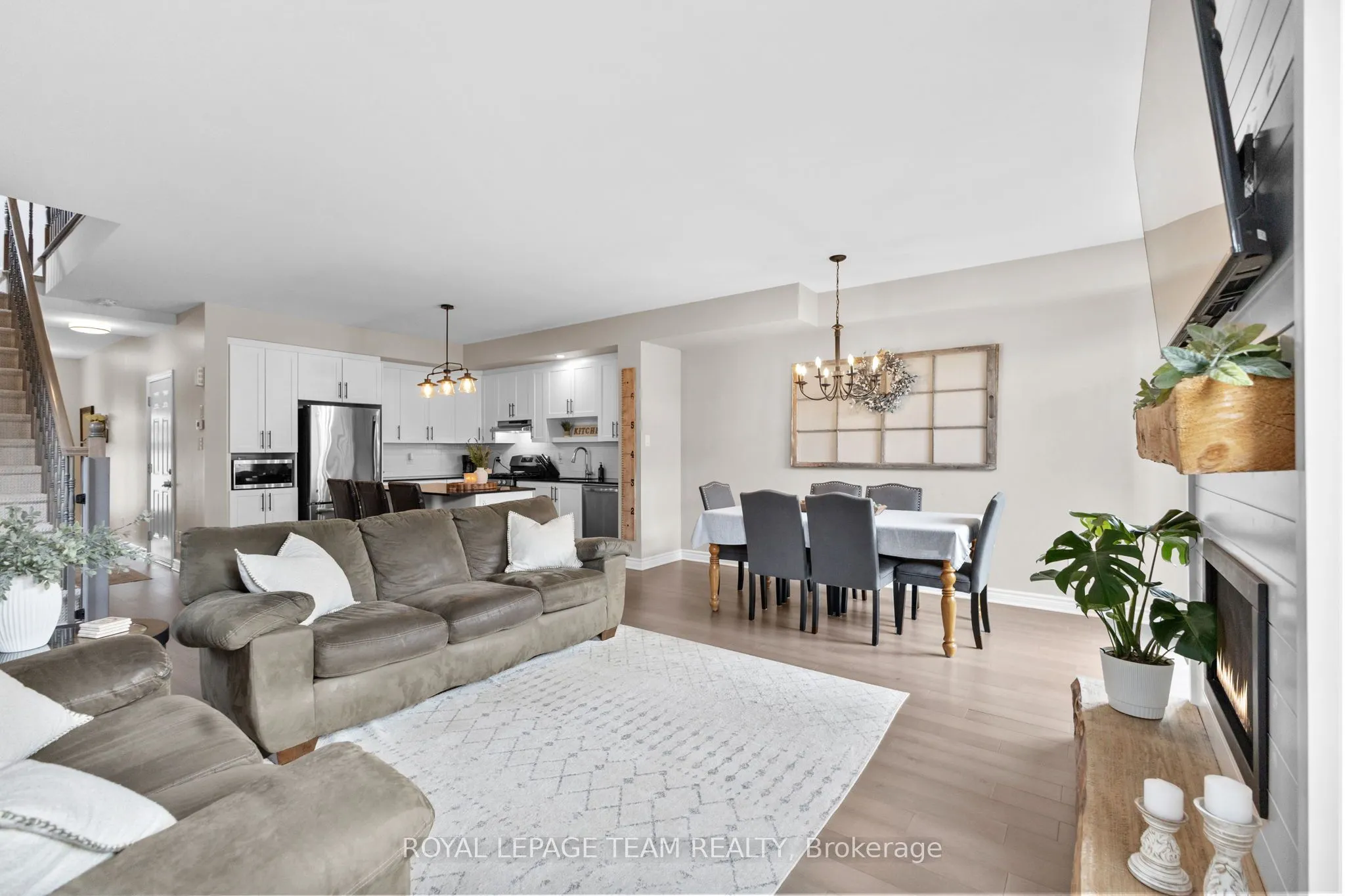 270 Munro Street