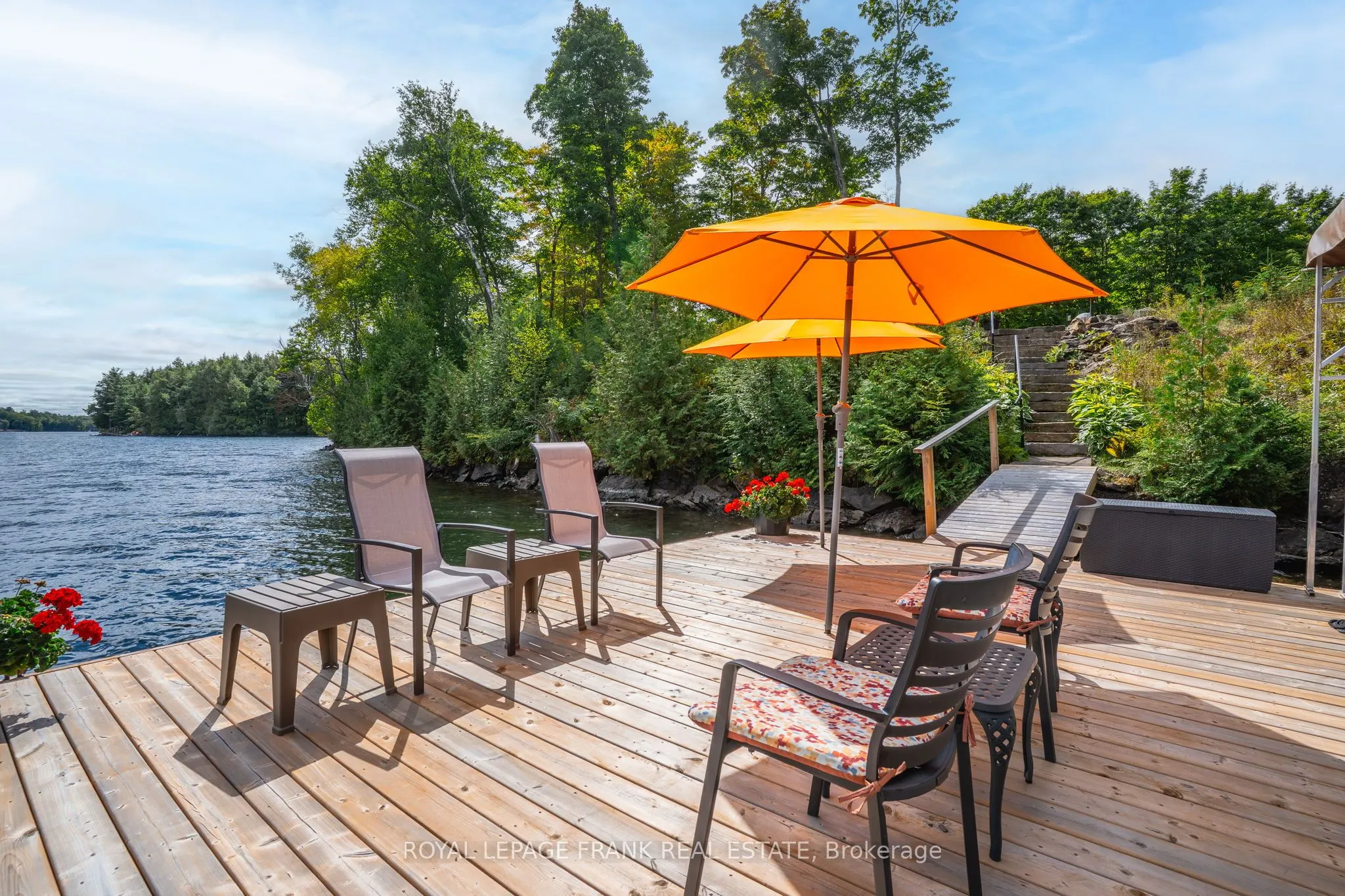 1115A Steenburg Lake Road N