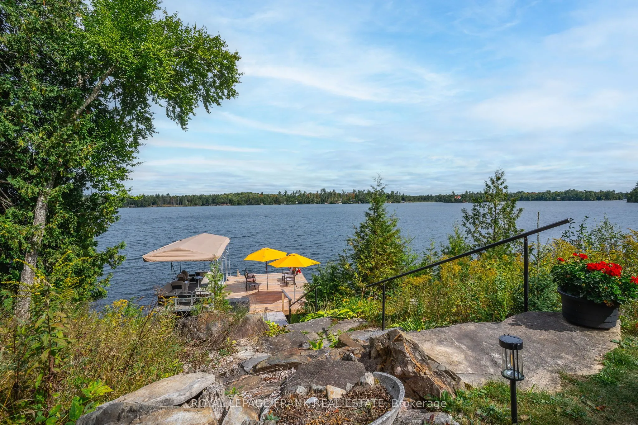 1115A Steenburg Lake Road N