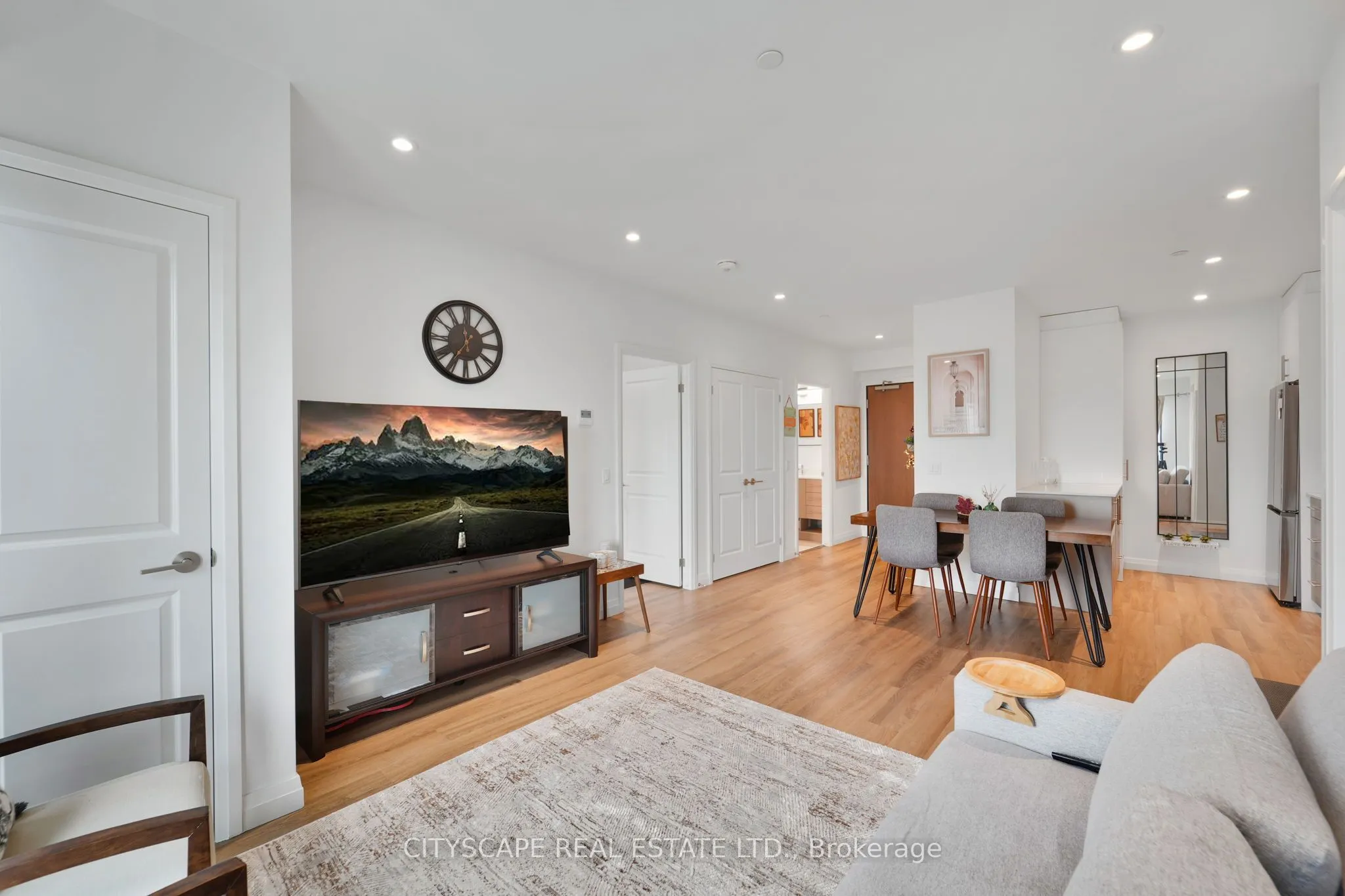 525 New Dundee Road, #802