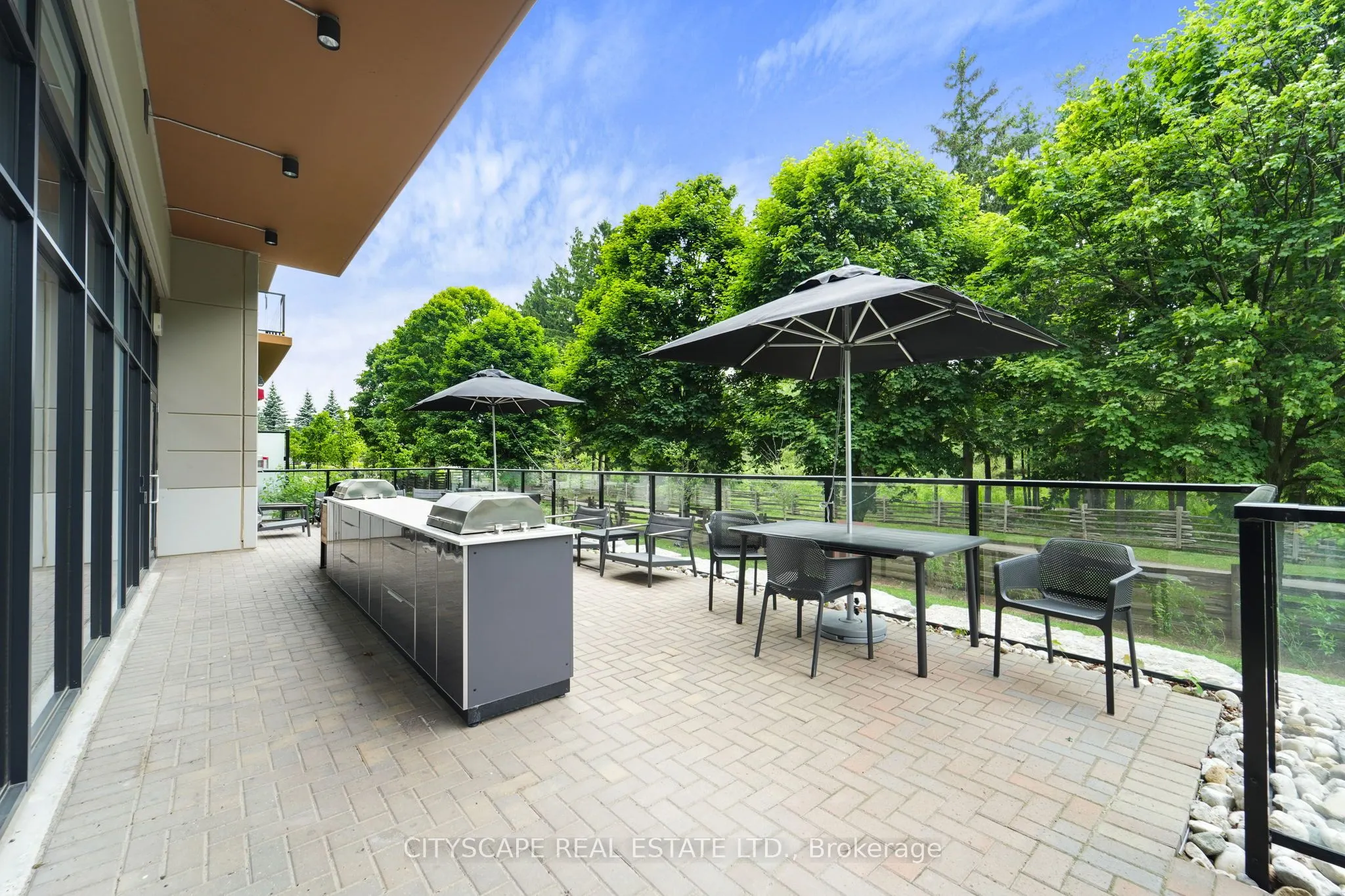 525 New Dundee Road, #802